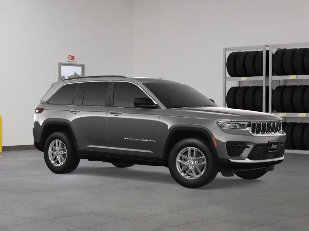 new 2025 Jeep Grand Cherokee car, priced at $40,287