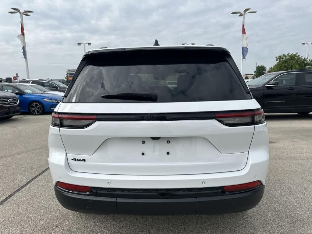 used 2023 Jeep Grand Cherokee car, priced at $36,564