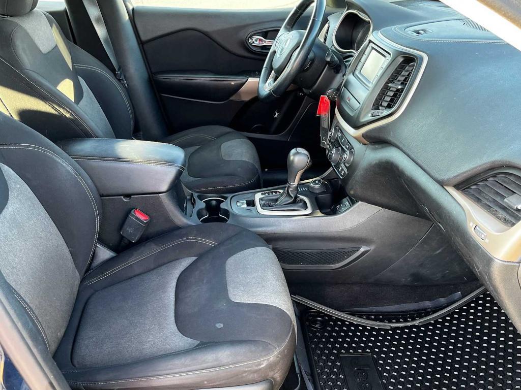 used 2018 Jeep Cherokee car, priced at $17,692