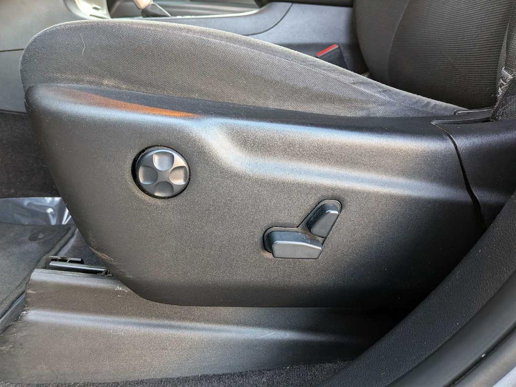 used 2017 Jeep Grand Cherokee car, priced at $13,696