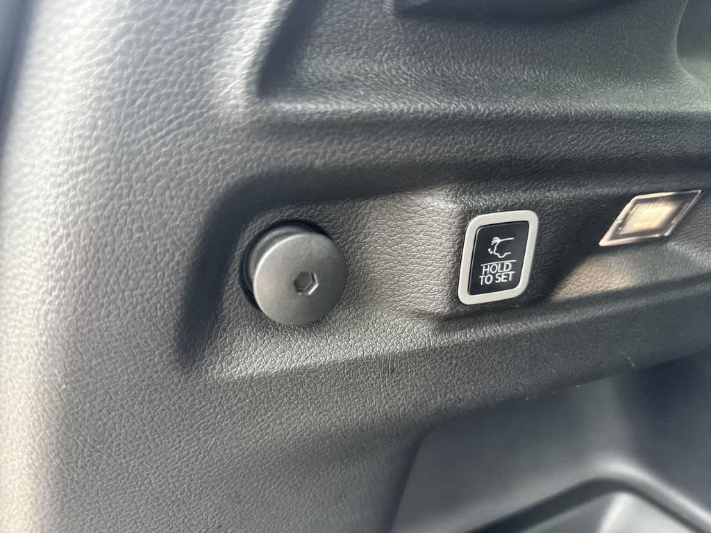 used 2023 Jeep Grand Cherokee L car, priced at $33,999