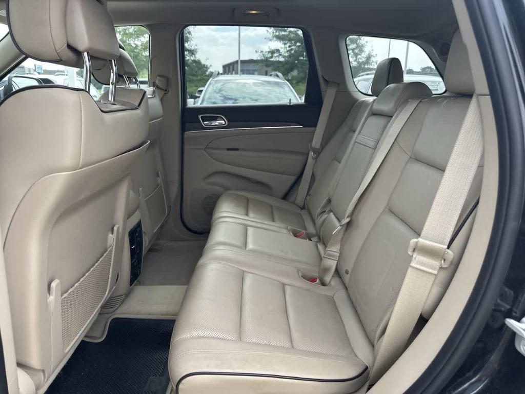 used 2014 Jeep Grand Cherokee car, priced at $16,226