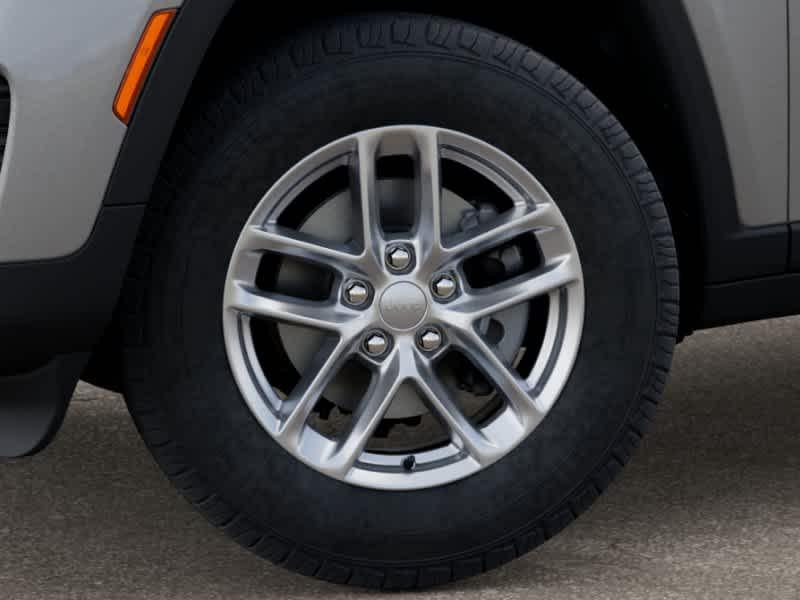 new 2025 Jeep Grand Cherokee car, priced at $40,287