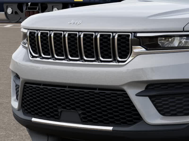 new 2025 Jeep Grand Cherokee car, priced at $40,287