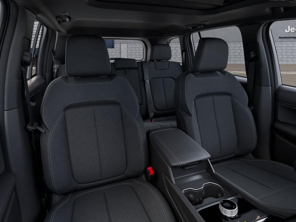new 2025 Jeep Grand Cherokee car, priced at $40,287