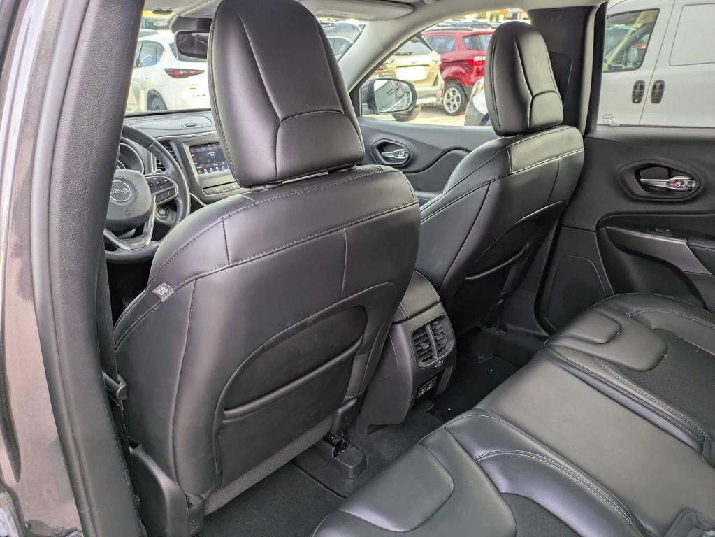 used 2021 Jeep Cherokee car, priced at $23,286
