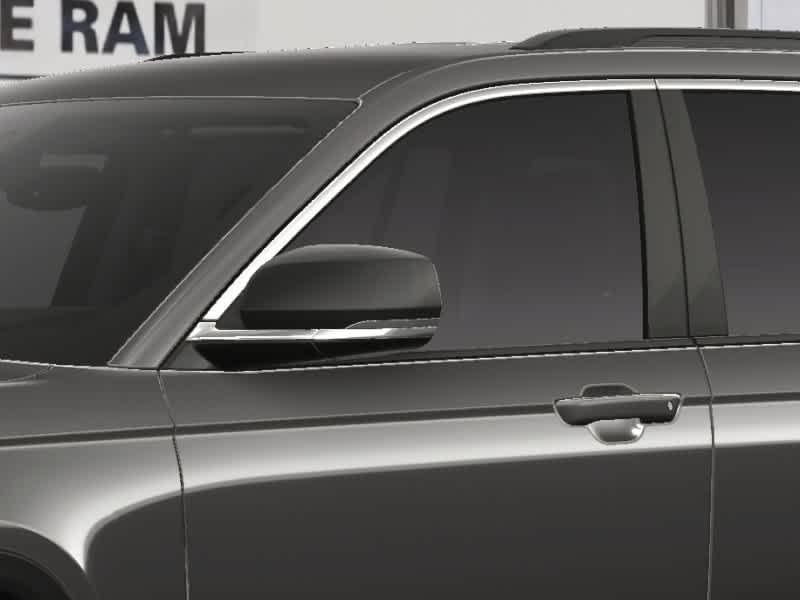 new 2025 Jeep Grand Cherokee car, priced at $45,245
