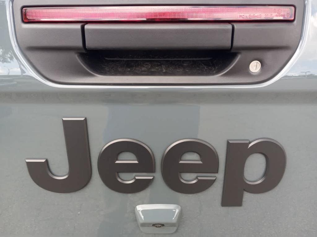 new 2025 Jeep Gladiator car, priced at $44,352