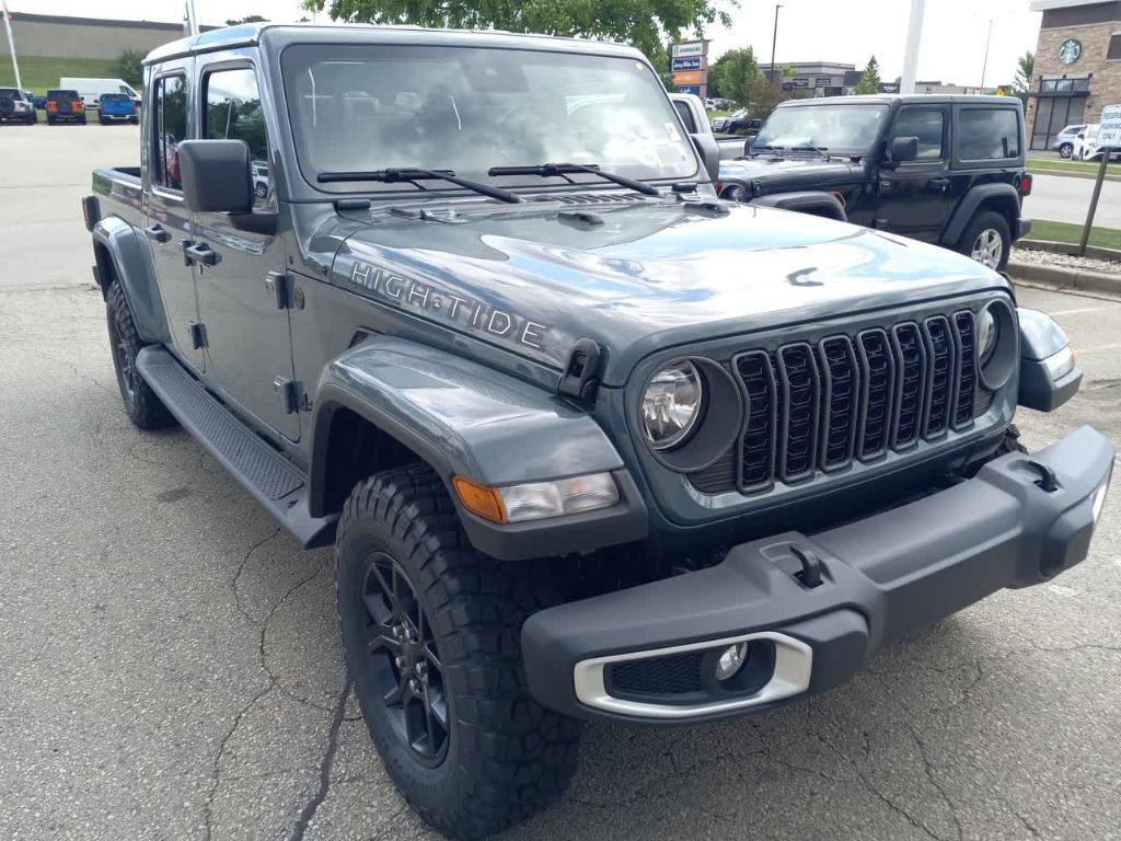 new 2025 Jeep Gladiator car, priced at $44,352