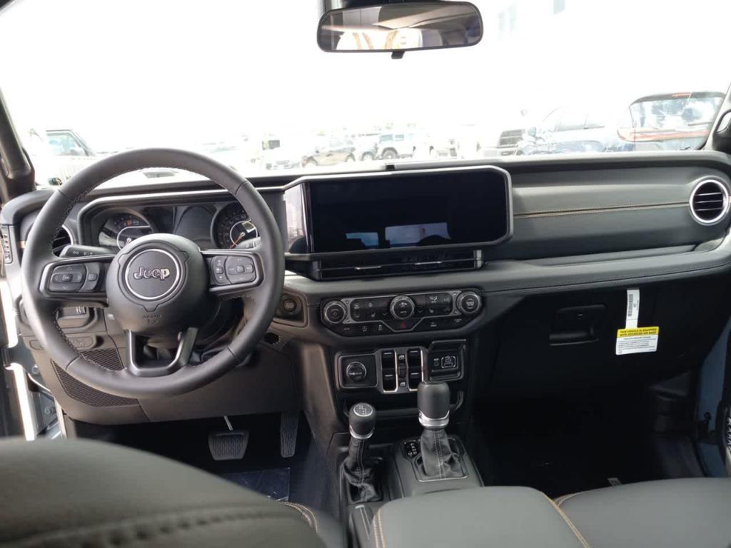new 2025 Jeep Gladiator car, priced at $44,352