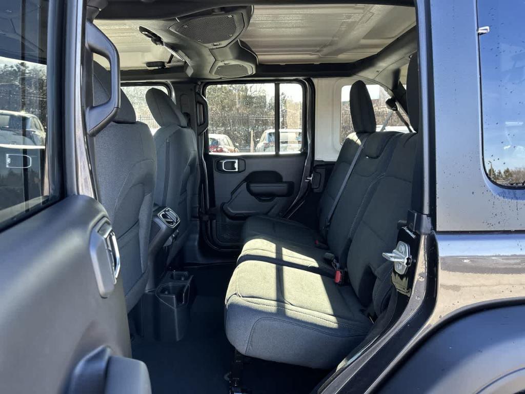 new 2025 Jeep Wrangler car, priced at $43,584