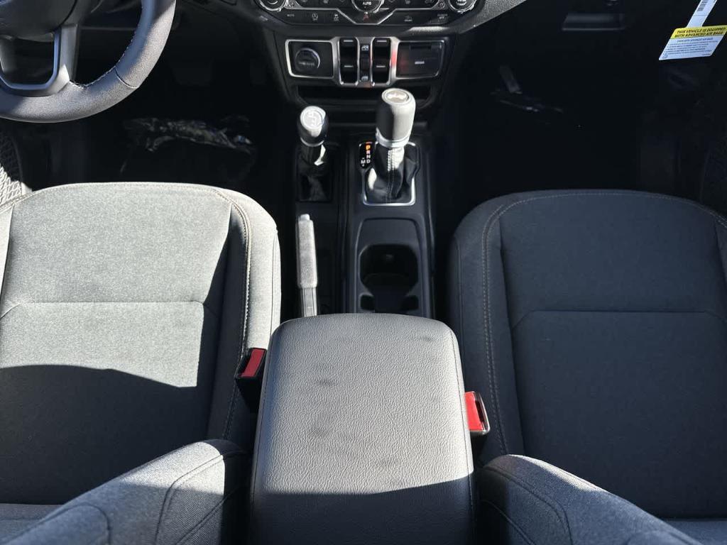 new 2025 Jeep Wrangler car, priced at $43,584
