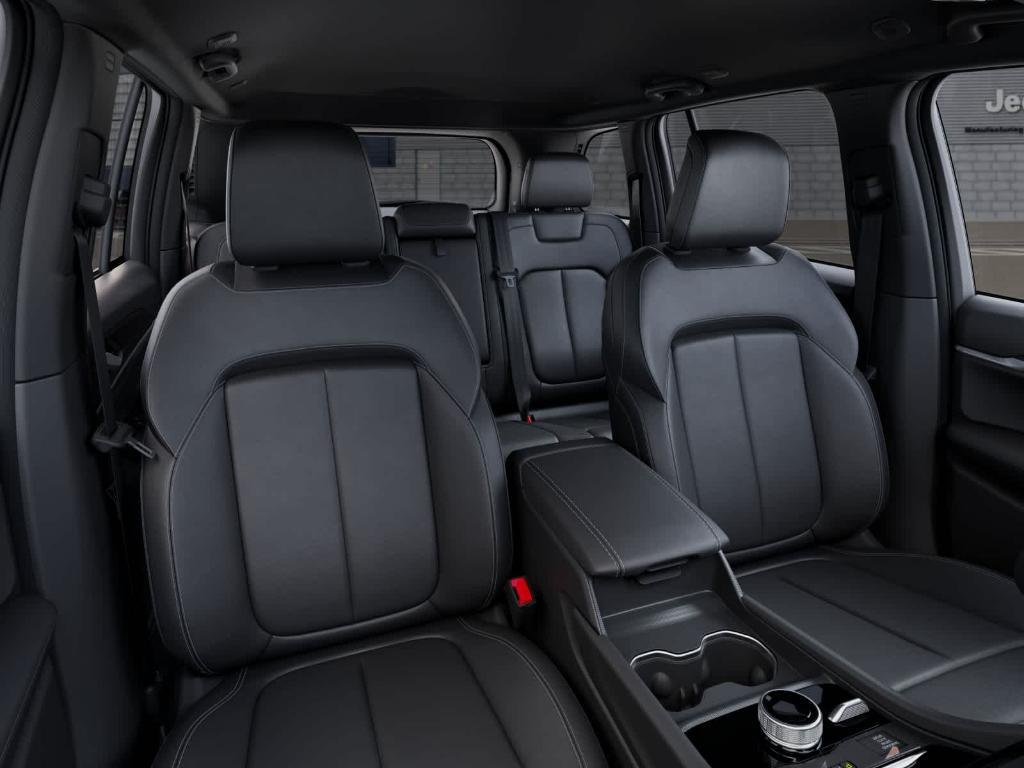 new 2025 Jeep Grand Cherokee car, priced at $49,662