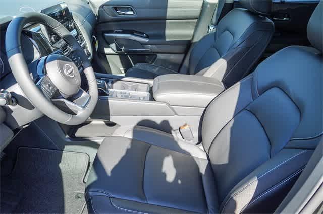 new 2024 Nissan Pathfinder car, priced at $43,394
