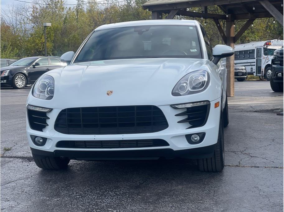 used 2018 Porsche Macan car