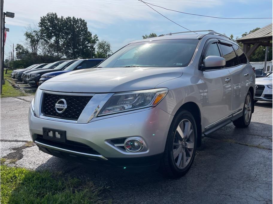 used 2013 Nissan Pathfinder car, priced at $7,500