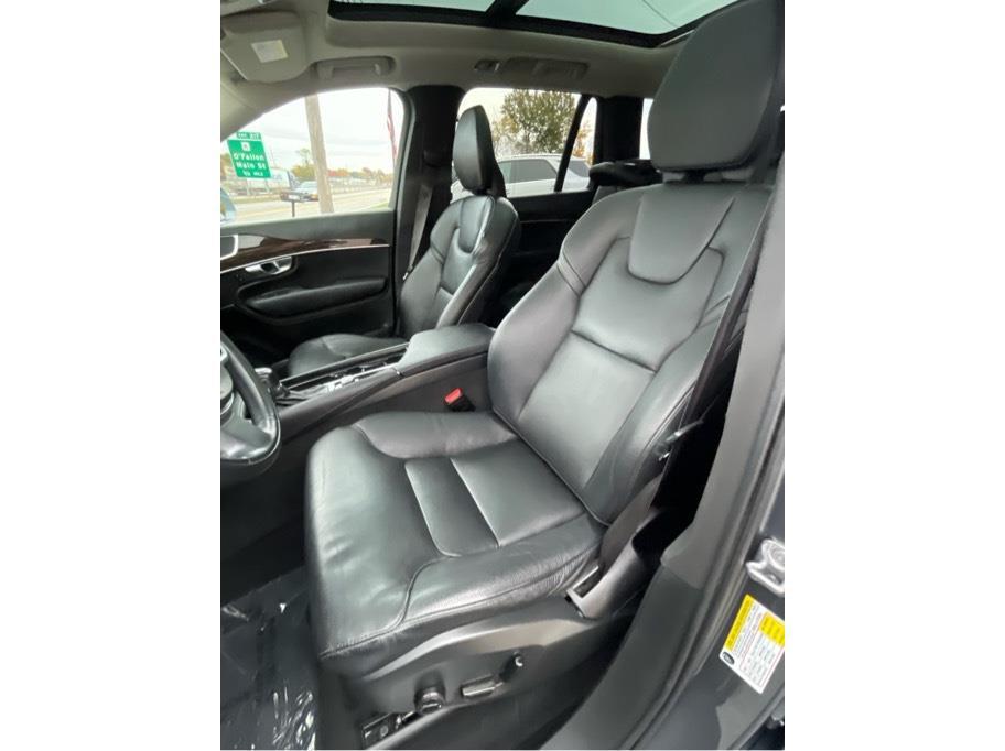 used 2019 Volvo XC90 car, priced at $22,900