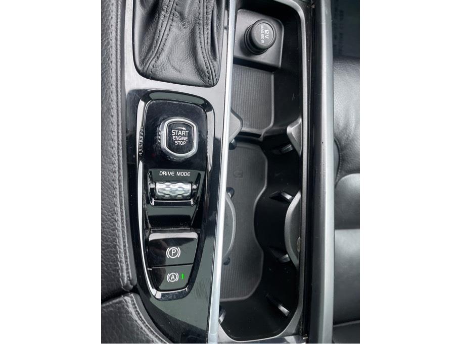 used 2019 Volvo XC90 car, priced at $22,900