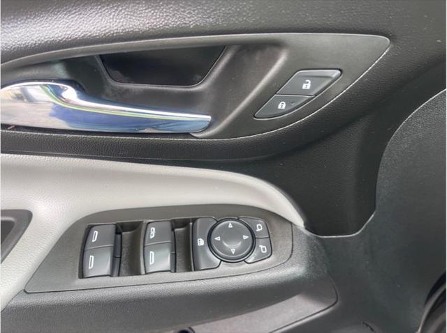 used 2023 Chevrolet Equinox car, priced at $21,475
