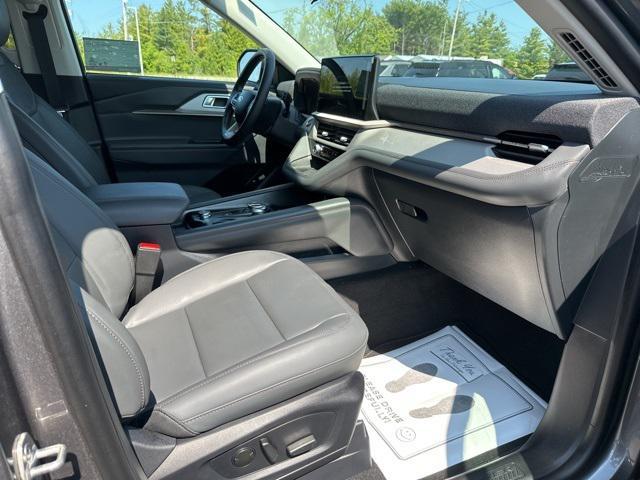 new 2025 Ford Explorer car, priced at $48,185