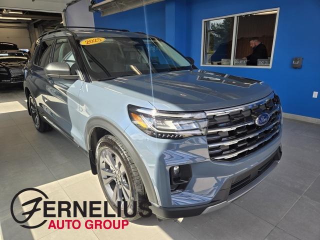 used 2025 Ford Explorer car