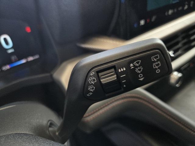 used 2025 Ford Explorer car