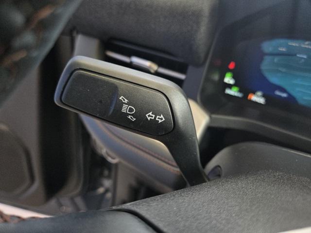used 2025 Ford Explorer car