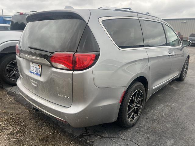 used 2017 Chrysler Pacifica car