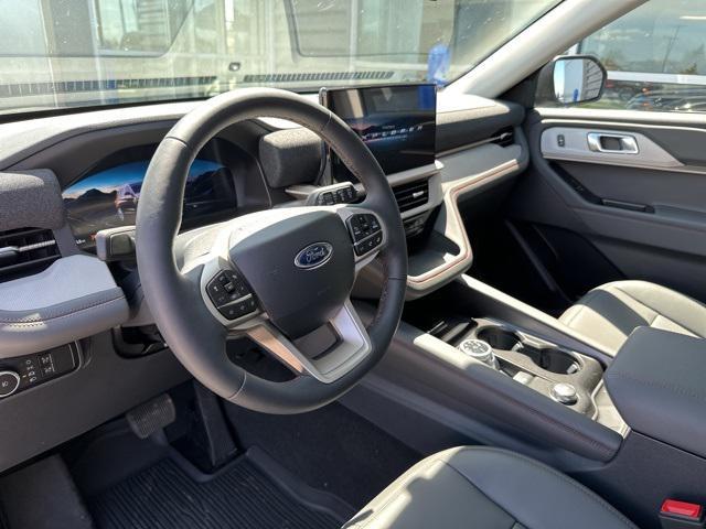 new 2025 Ford Explorer car