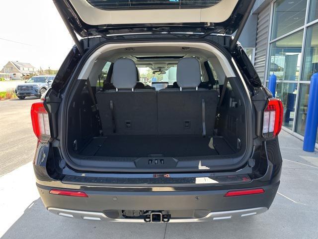 new 2025 Ford Explorer car