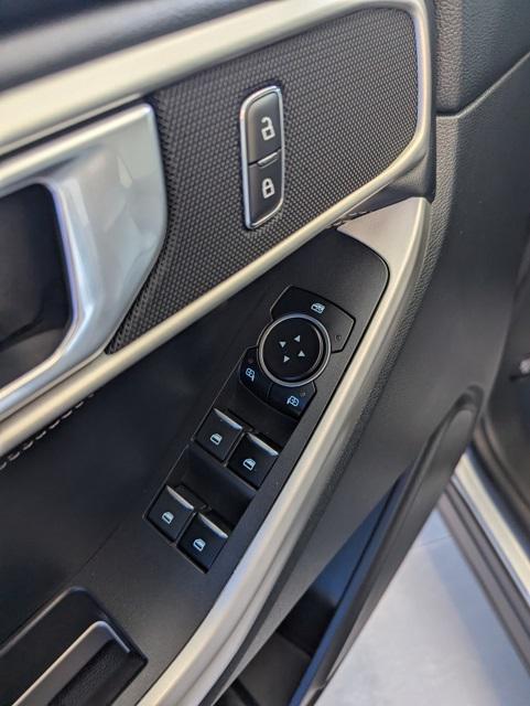 used 2023 Ford Explorer car
