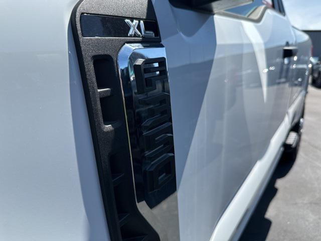 new 2025 Ford F-350 car, priced at $52,985