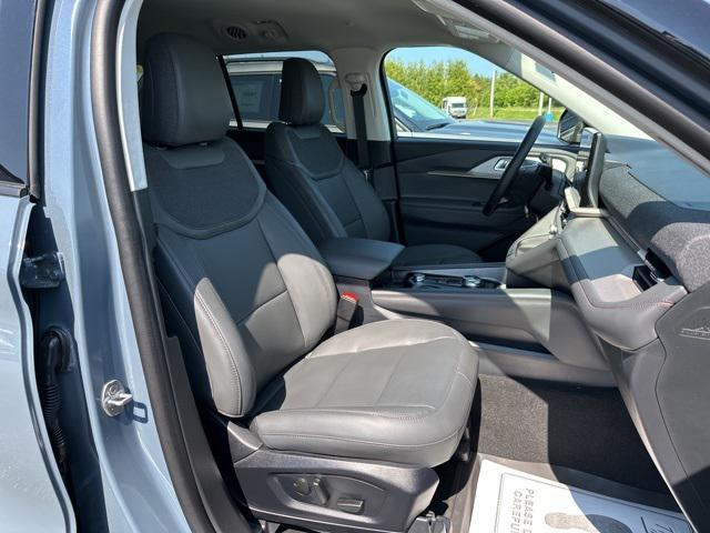 new 2025 Ford Explorer car, priced at $50,145
