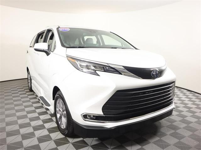 used 2022 Toyota Sienna car, priced at $73,999