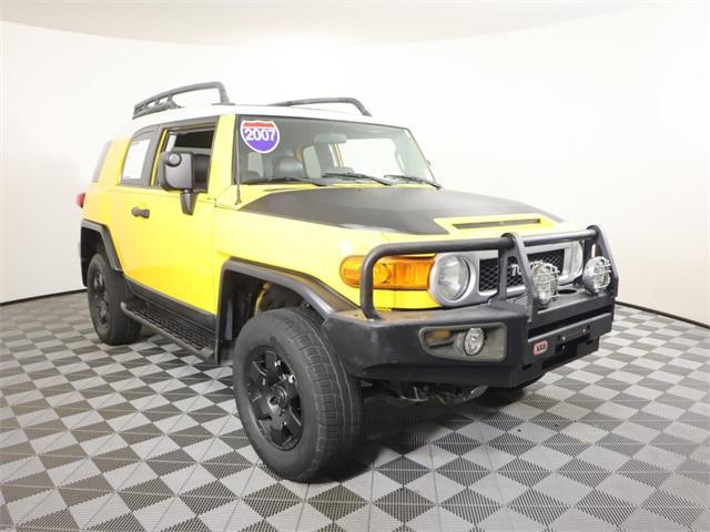 used 2007 Toyota FJ Cruiser car, priced at $14,990