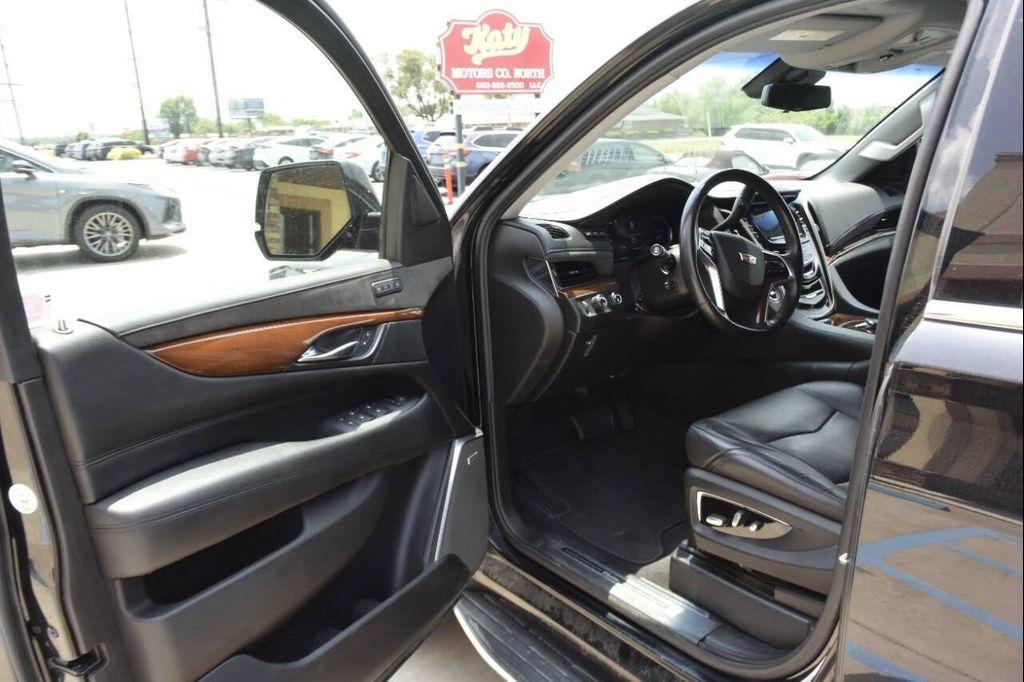 used 2018 Cadillac Escalade ESV car, priced at $25,495
