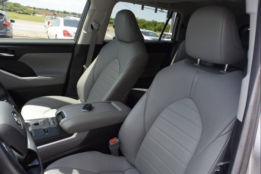 used 2021 Toyota Highlander car, priced at $26,495