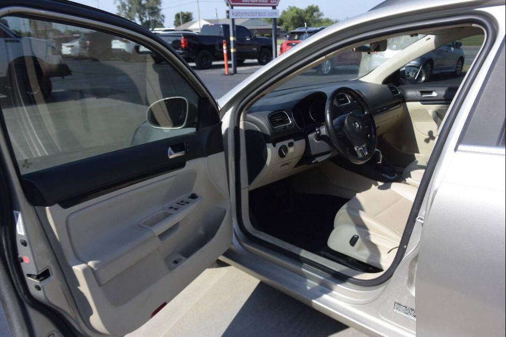 used 2013 Volkswagen Jetta SportWagen car, priced at $8,995
