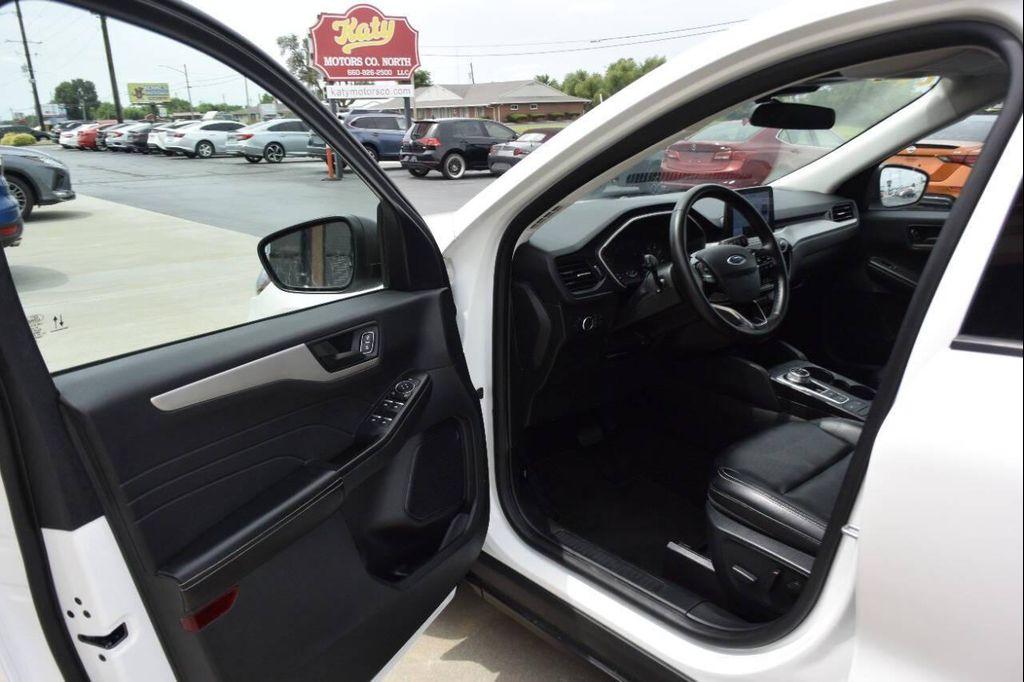 used 2022 Ford Escape car, priced at $17,995