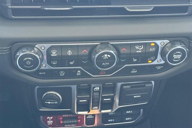 new 2025 Jeep Gladiator car, priced at $50,644