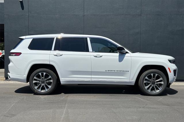 new 2024 Jeep Grand Cherokee L car, priced at $58,211