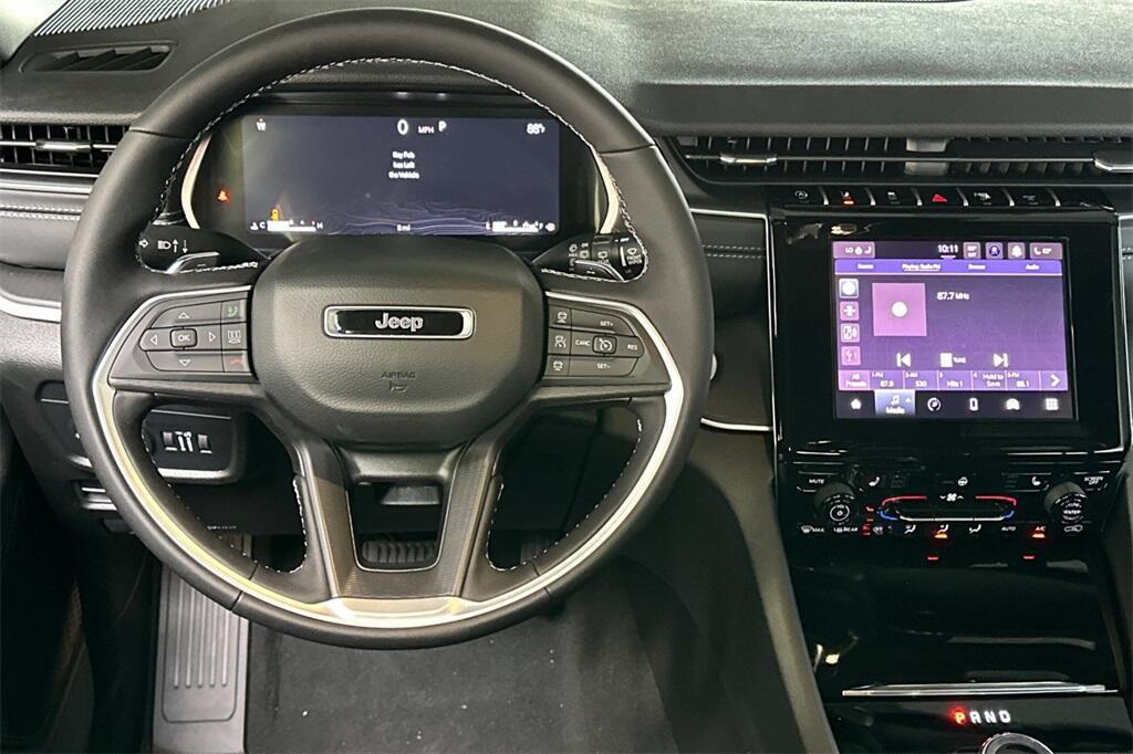 new 2025 Jeep Grand Cherokee car, priced at $38,086