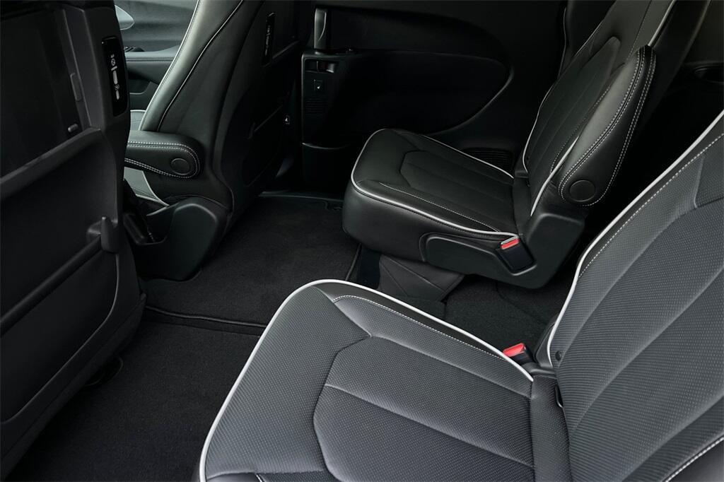 new 2026 Chrysler Pacifica car, priced at $54,560