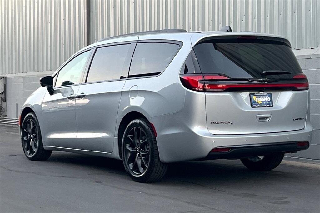 new 2026 Chrysler Pacifica car, priced at $54,560