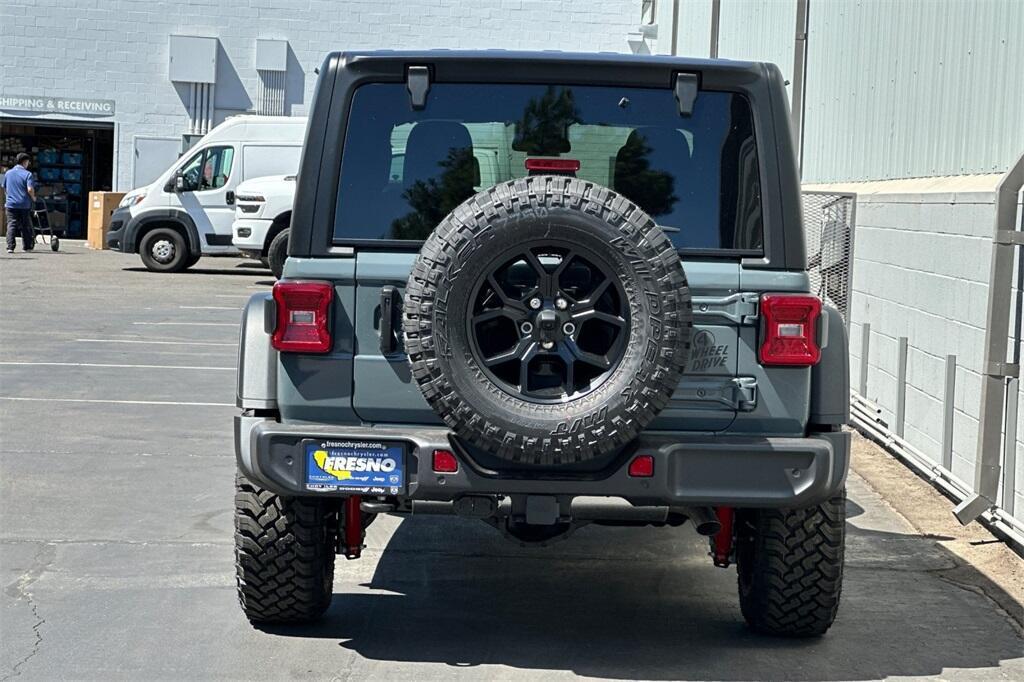 new 2025 Jeep Wrangler car, priced at $48,275