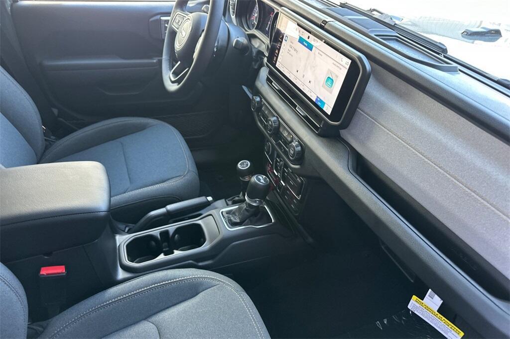new 2025 Jeep Wrangler car, priced at $48,275