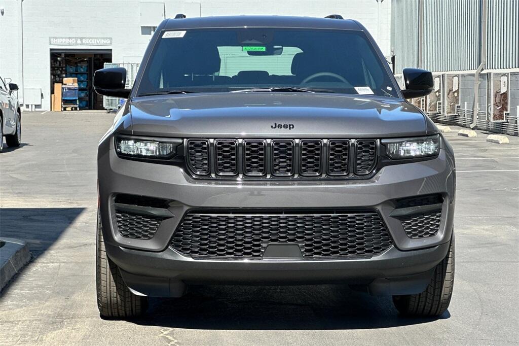 new 2025 Jeep Grand Cherokee car, priced at $39,291
