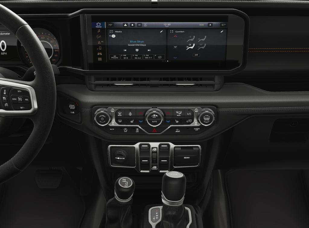 new 2025 Jeep Gladiator car, priced at $42,840