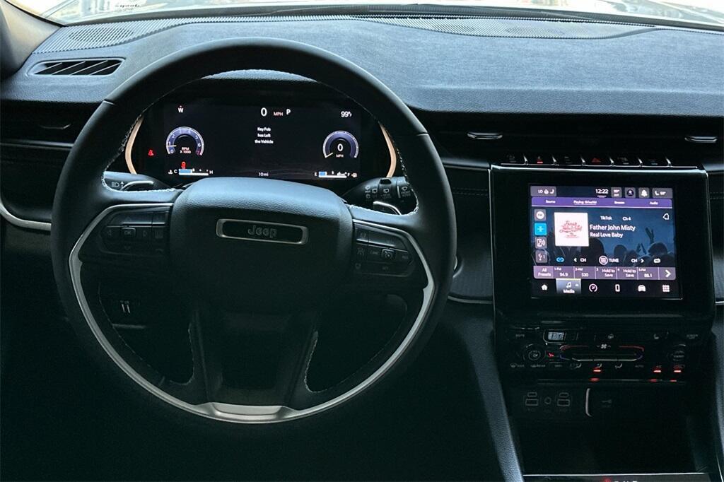 new 2025 Jeep Grand Cherokee L car, priced at $40,880