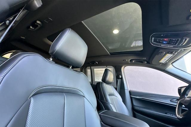 new 2025 Jeep Grand Cherokee car, priced at $52,469